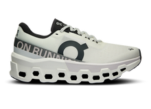 Lade das Bild in den Galerie-Viewer, On Cloudmonster 2 W