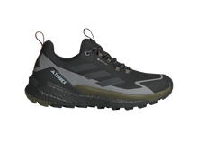 Lade das Bild in den Galerie-Viewer, Adidas Terrex Free Hiker 2.0 Low GTX M

