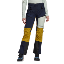 Lade das Bild in den Galerie-Viewer, Adidas Terrex Skyclimb Tour Gore Softshell Skitourenhose W
