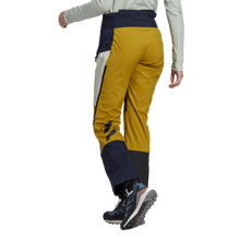 Lade das Bild in den Galerie-Viewer, Adidas Terrex Skyclimb Tour Gore Softshell Skitourenhose W
